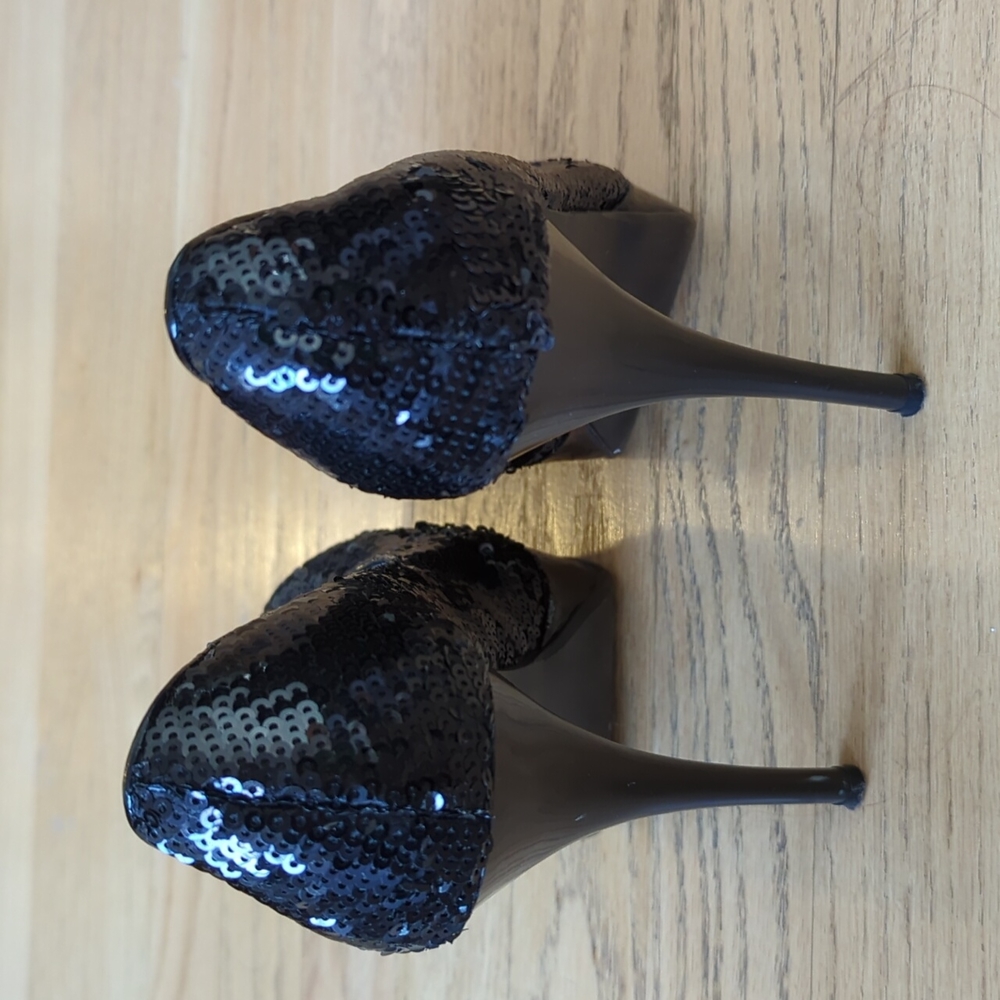High Platform Heels - Picture 2 of 5